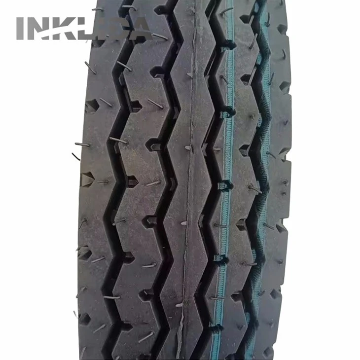 Street motor tire